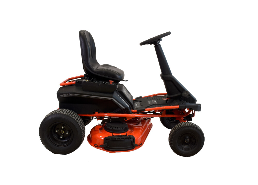MTI Canada Product DUCAR 36" Electric lawn tractor